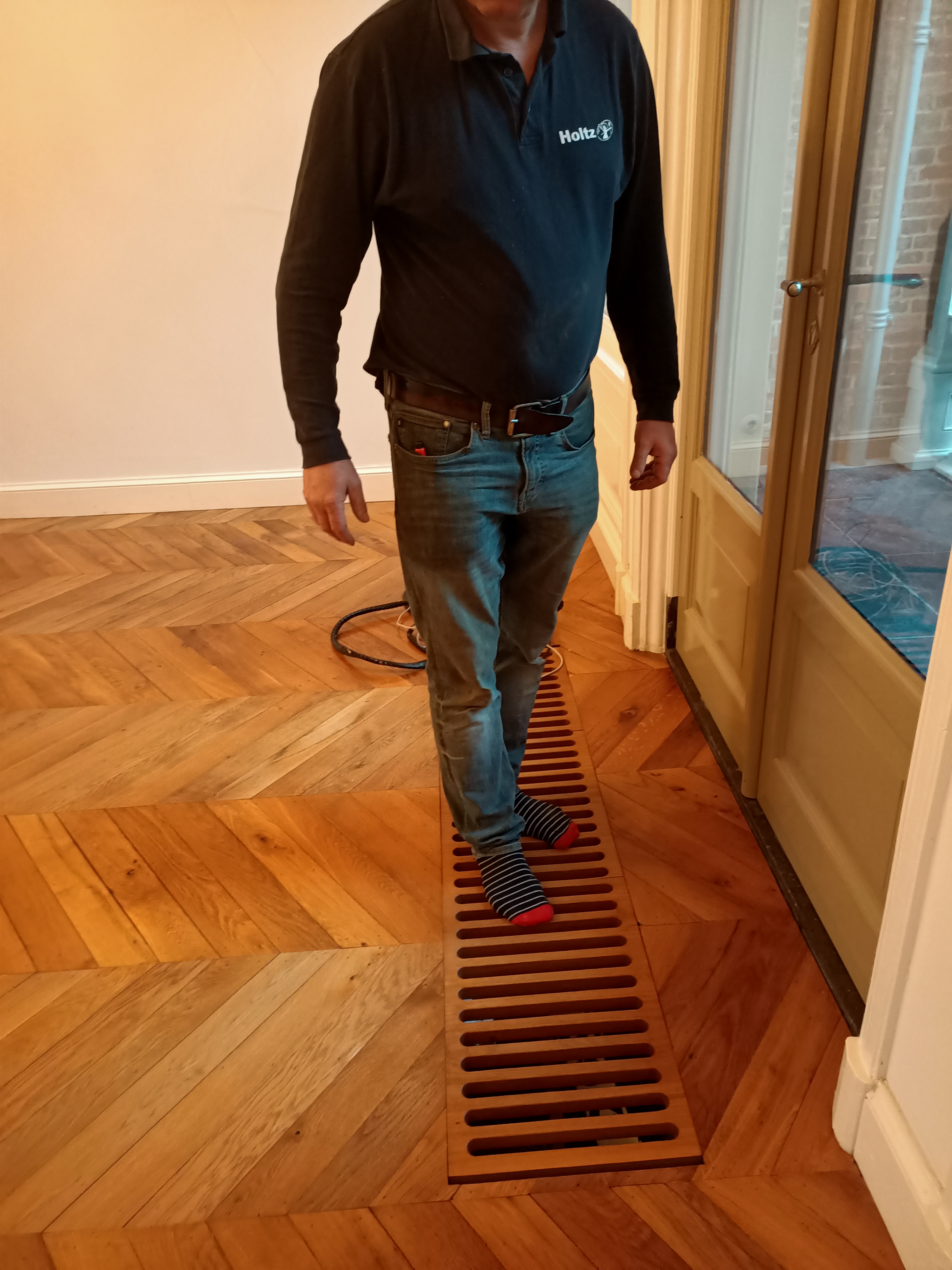 De convectorput rooster is van hout en wordt ook meegenomen in de onderhoudsbeurt.