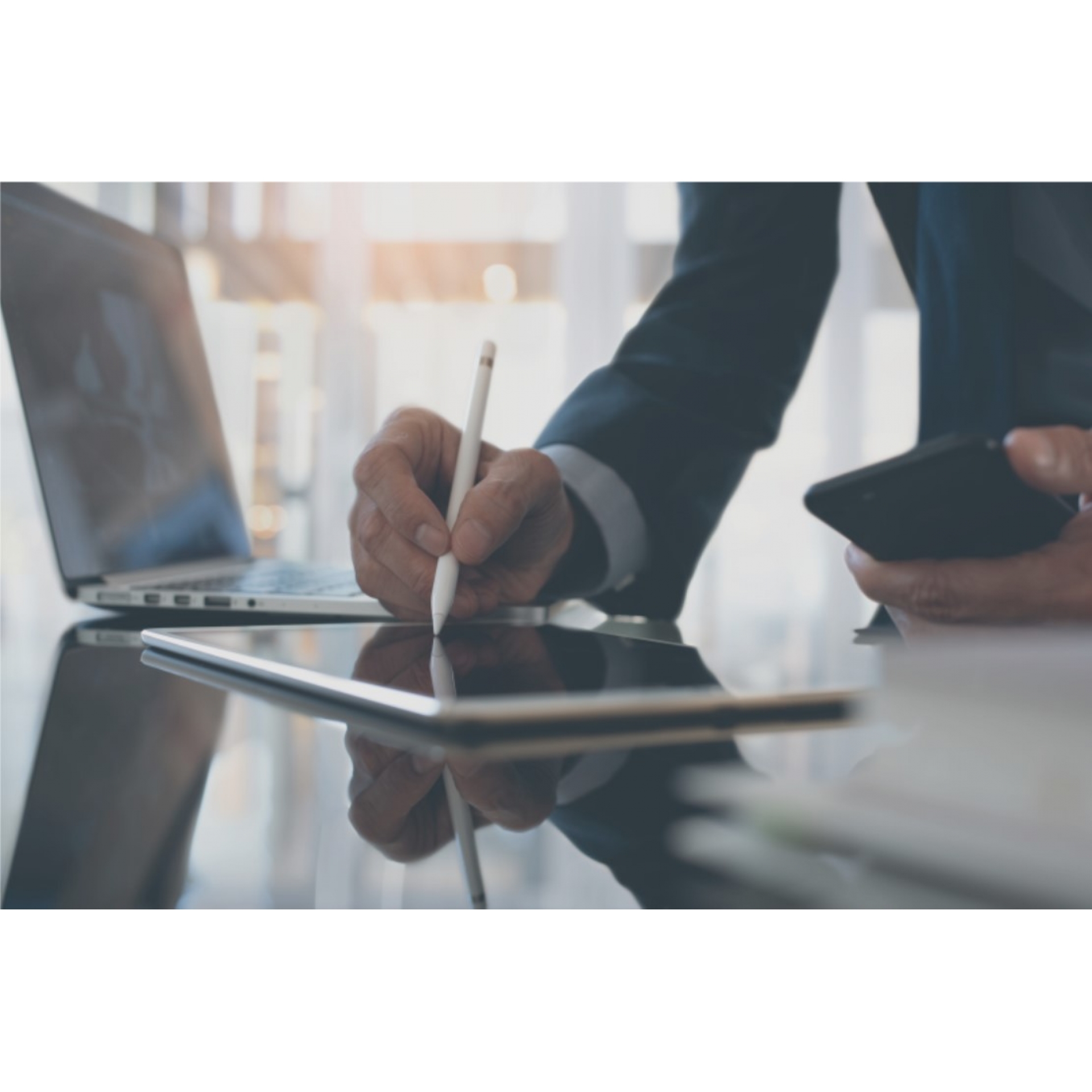 Uw werknemer arbeidsongeschikt door een derde, kunt u dan uw schade verhalen als werkgever?