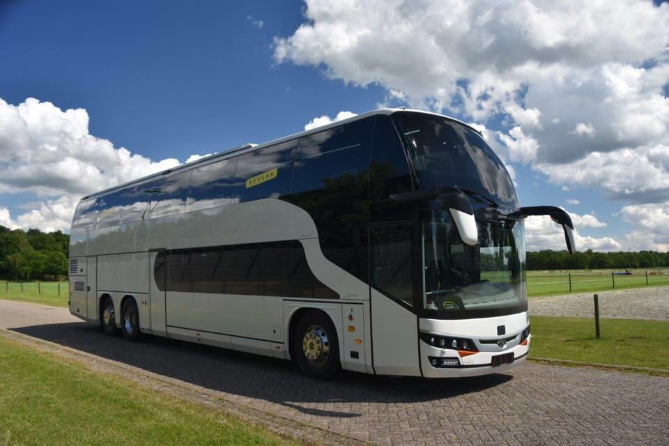 Drenthe Tours dubbeldekker bus huren