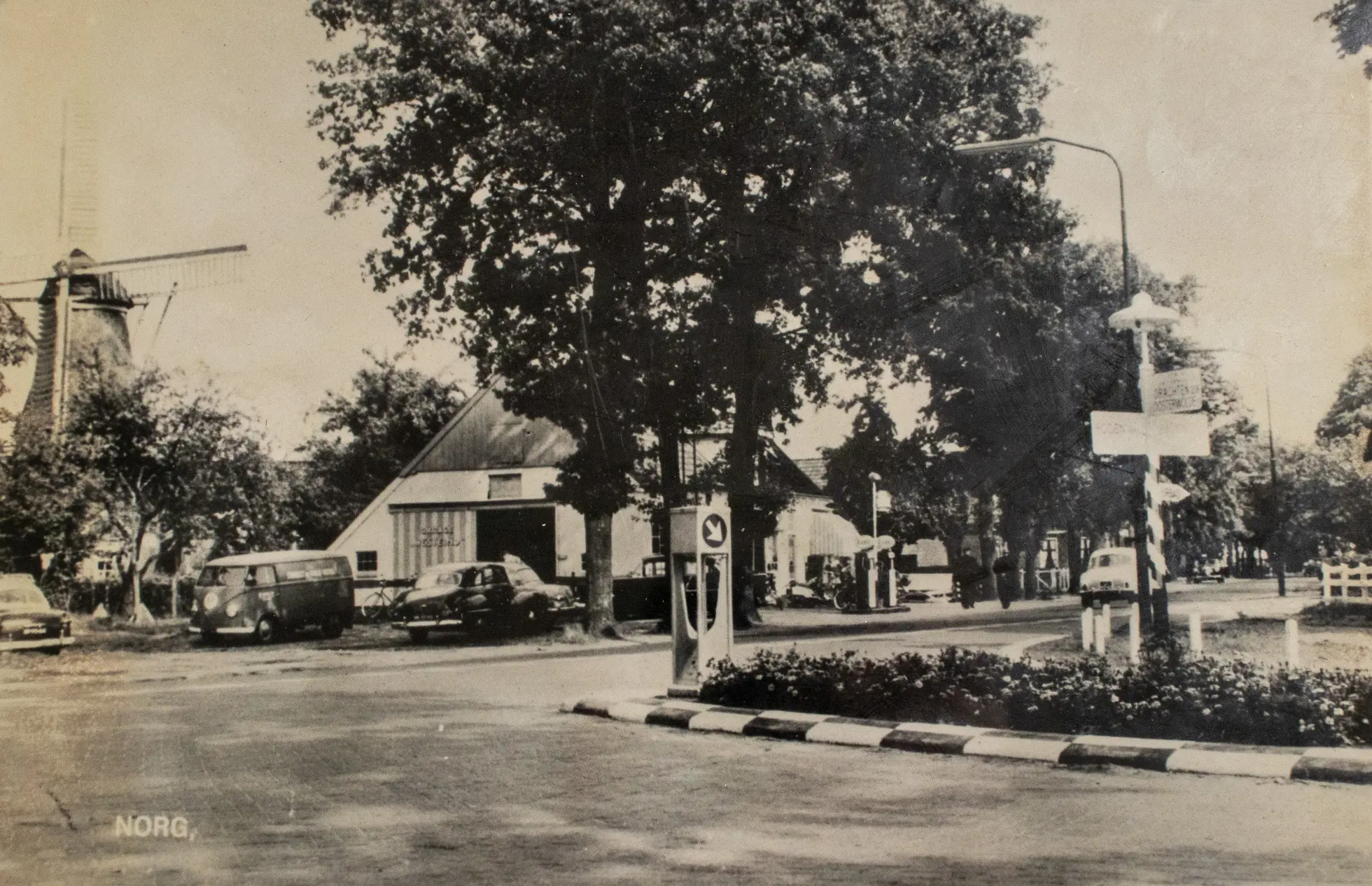1976