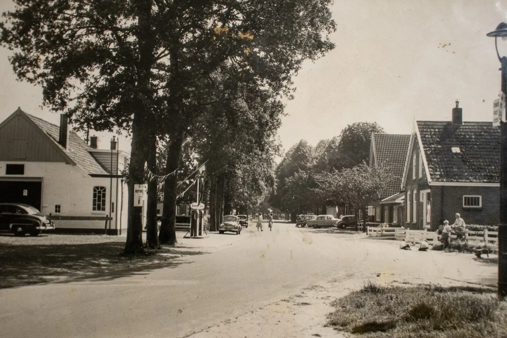 1957