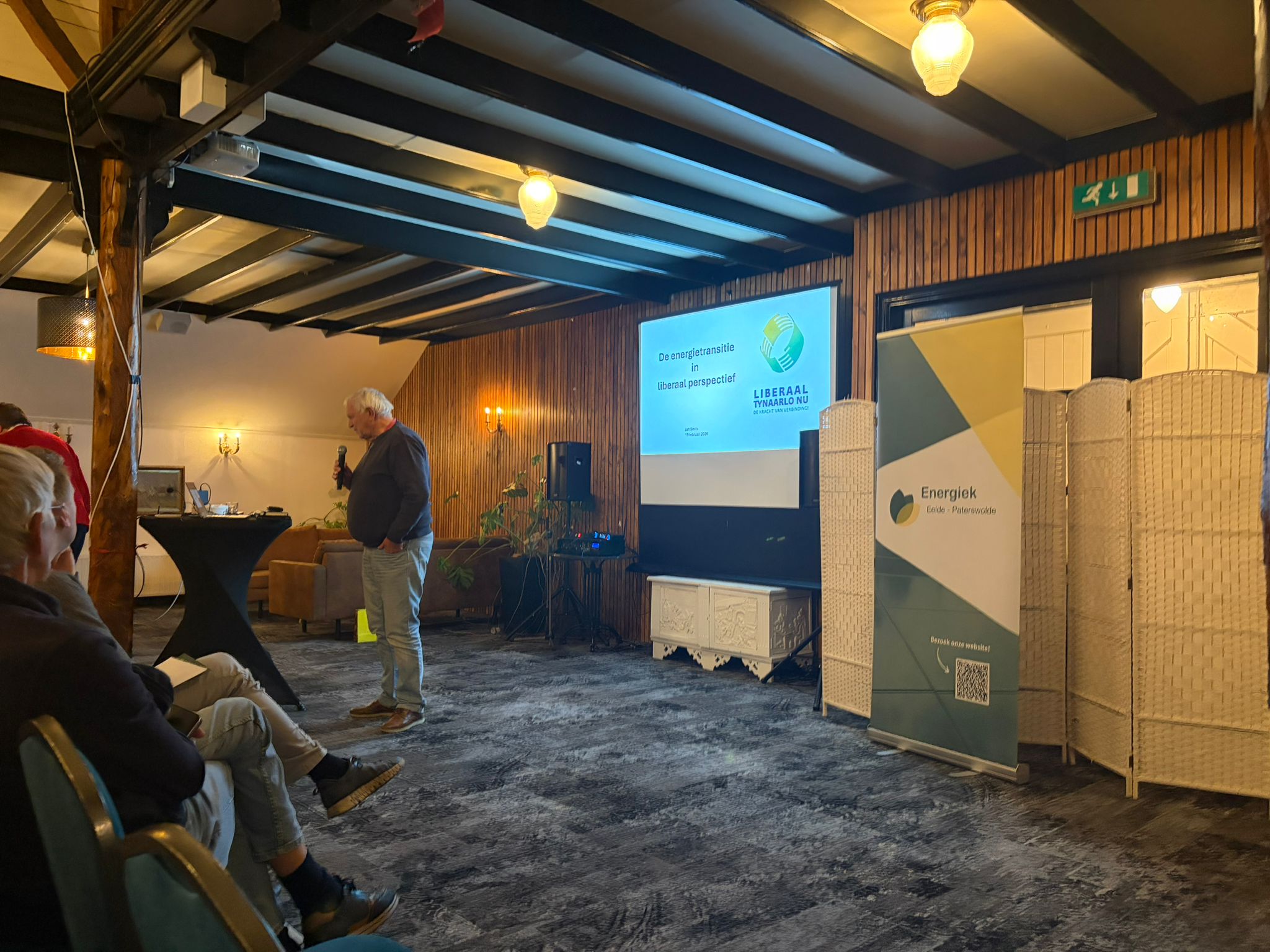 Jan Smits tijdens Energiecafé: energietransitie begint bij vrijheid en verantwoordelijkheid