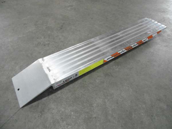 Oprijplaat in een stuk, zonder rand 1.500 X 250 - Superlicht