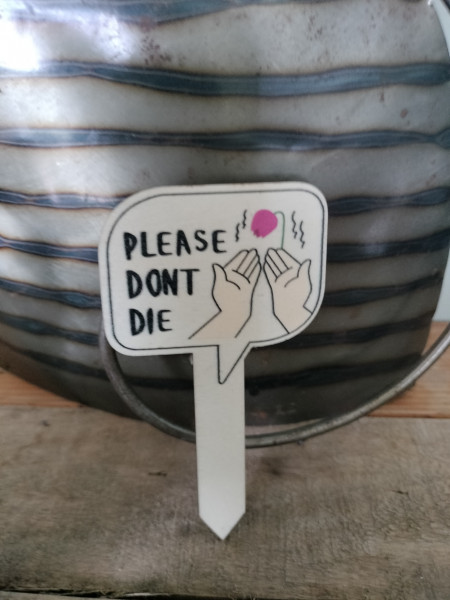 Plantprikker : Please don't die