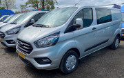 Image of 6 - persoons bestelauto met dubbele cabine
