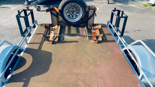 Enkelas motortrailer 750Kg