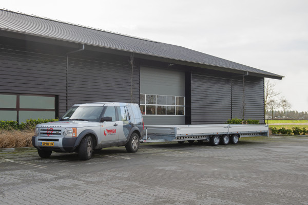 Henra plateauwagen 3x1500kg 401x222