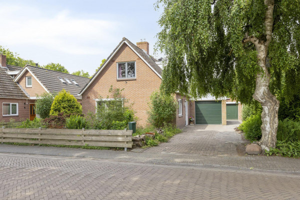 Dorpsstraat 43, Zuidlaarderveen