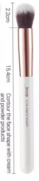 110 blushing brush m Photo du produit