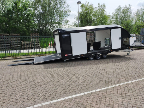 Brian James Trailers Autotransporter 600x230  Race Transporter 7 Tridem