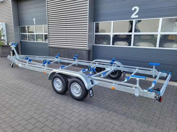 Vlemmix Boottrailer 8,4 m 3500 kg