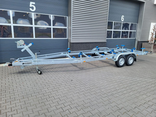 Vlemmix Boottrailer 7,8 m 2700 kg