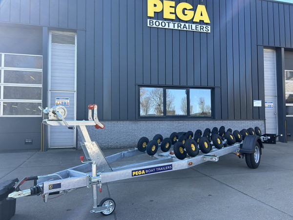 PEGA Boottrailer R-Liner 6,5m 1500 kg
