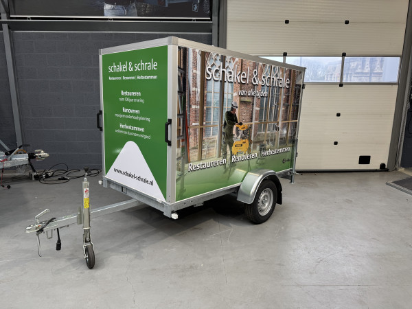 Bestickering gesloten wagen