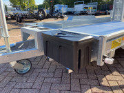 Opbergkist gemonteerd voor