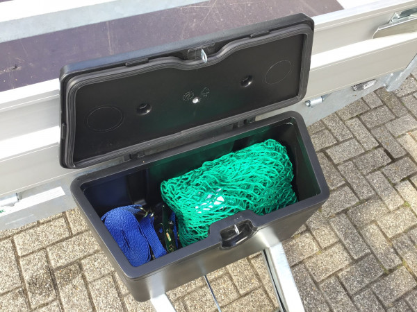 Plateauwagen 300 x 160 2000kg