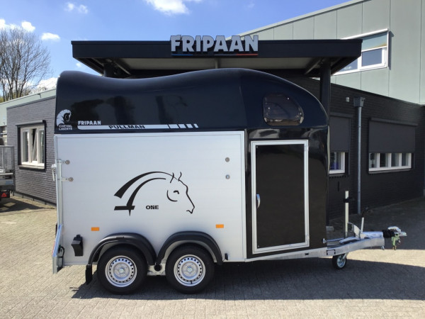 1,5 paards trailer