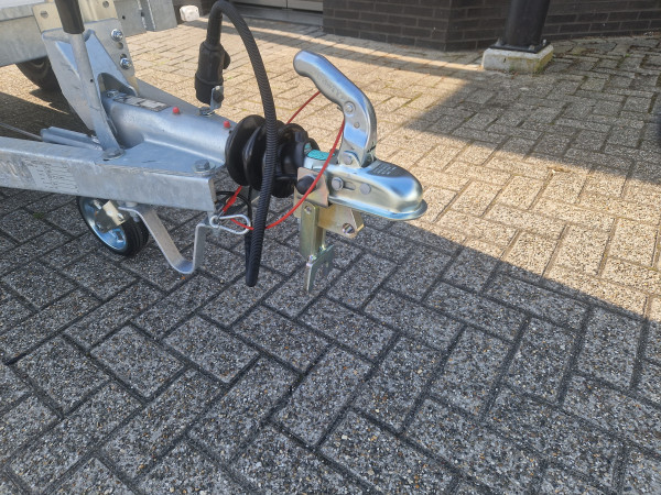 Geslotenwagen 250  x 180