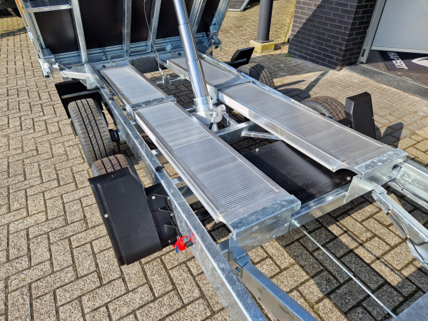 Hapert Cobalt driezijdig | 2700kg | 335x180