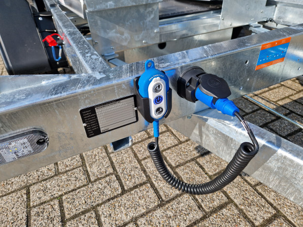 Hapert Cobalt driezijdig | 2700kg | 335x180