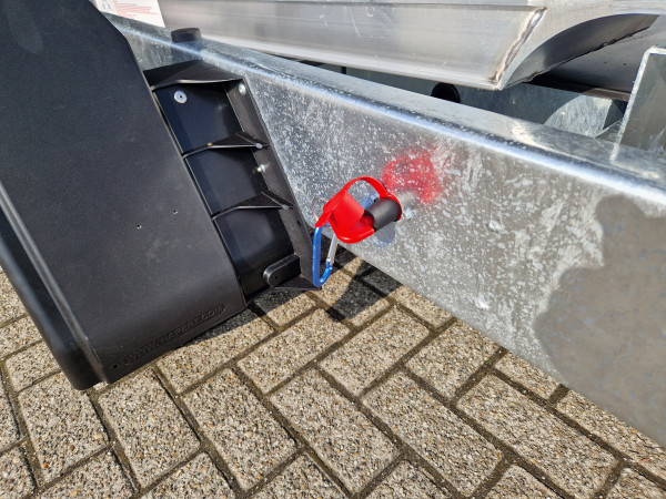 Hapert Cobalt driezijdig | 2700kg | 335x180