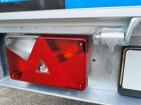 Hapert Enkelasser| 1350kg | 250 x 130 (Fastmover)