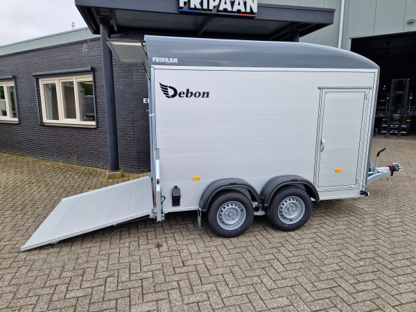 Gesloten wagen Debon Roadster 500 | Met zijdeur |