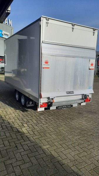 Hapert Sapphire | met Dhollandia laadklep | 455x200x210 