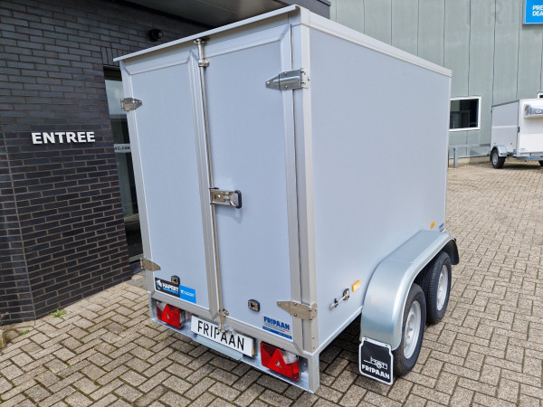 Gesloten wagen Hapert Sapphire L-2 | 250x130x150 Blauwe wanden