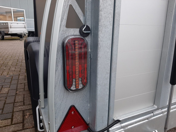 Paardentrailer Sirius | S75 met Zadelkamer | Alu/Grijs | 2 paards