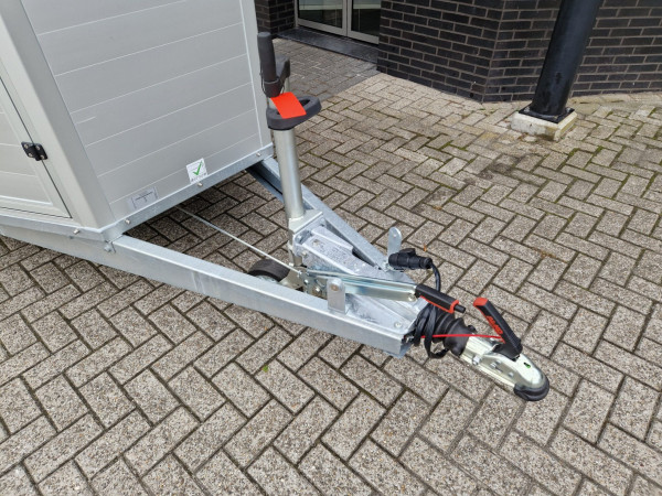 Sirius | S77 met Zadelkamer | Aluminium/Zwart | 2 paards