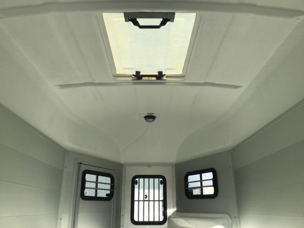 Sirius | S80 met Zadelkamer | Alu/Grijs | 2 paards