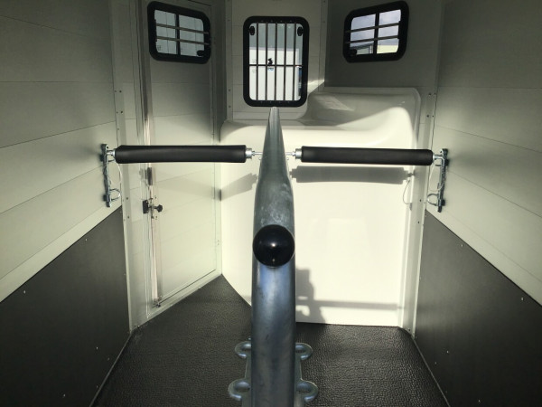 Sirius | S80 met Zadelkamer | Alu/Grijs | 2 paards