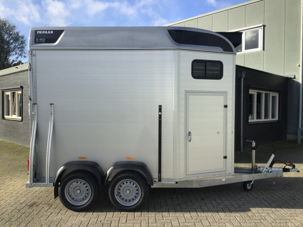 Paardentrailer Sirius | S80 met Zadelkamer | Alu/Grijs | 2 paards