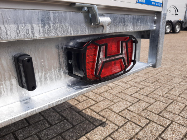 Hapert Azure H-2 | Sportline | 3000kg | 405x200