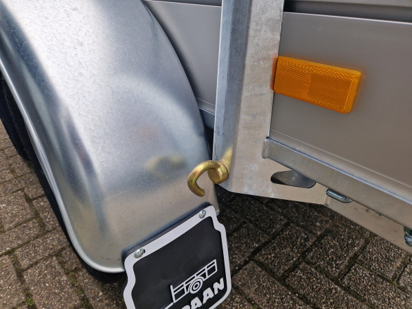 Hapert Azure L-2 | 2000kg | 250 x 130