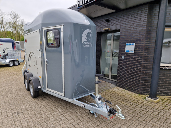 Cheval Liberte Gold One Origins| Zadelkamer | 1600kg