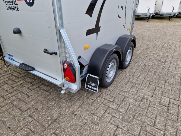 Cheval Liberte Gold One Origins| Zadelkamer | 1600kg