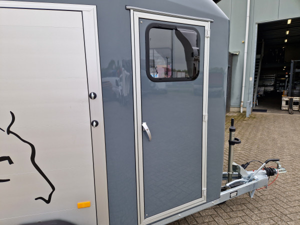 Paardentrailer Cheval Liberte Gold One Origins| Zadelkamer | 1600kg