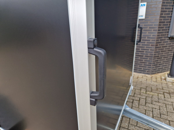 Gesloten wagen Hapert Sapphire L-2 | 250x130x150cm ( composiet zwart)