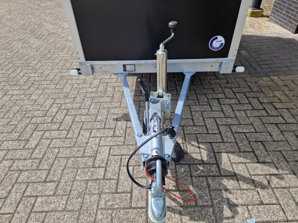 Gesloten wagen Hapert Sapphire L-2 | 250x130x150 ( composiet zwart)