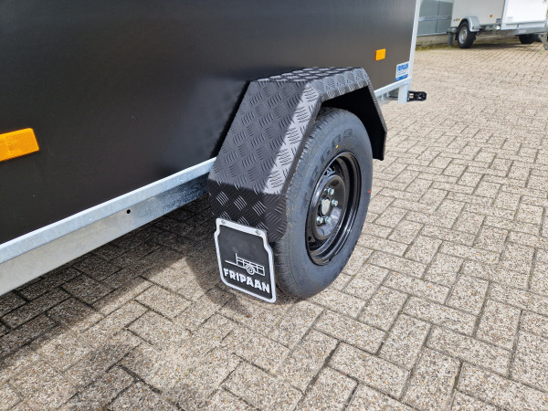 Gesloten wagen Hapert Sapphire L-2 | 250x130x150cm ( composiet zwart)