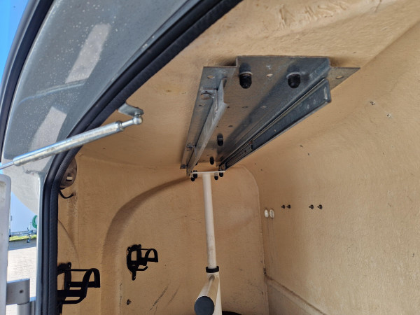 Humbaur Paardentrailer 358x173  Maximus HP2003