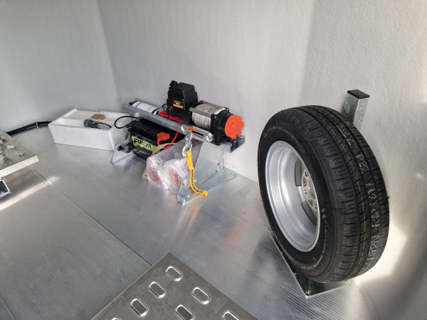 Gesloten wagen Debon Roadster 2000  ( Model 2026 )