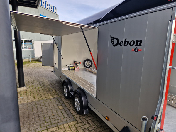 Gesloten wagen Debon Roadster 2000  ( Model 2026 )