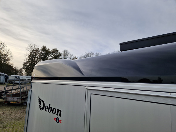 Gesloten wagen Debon Roadster 2000  ( Model 2026 )