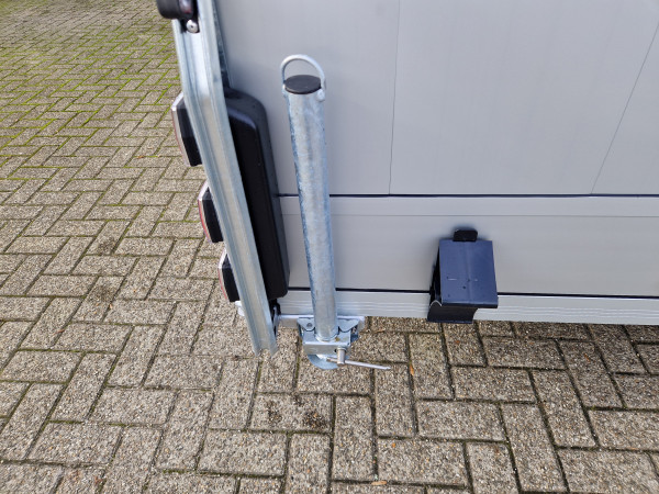 Gesloten wagen Debon Roadster 2000  ( Model 2026 )