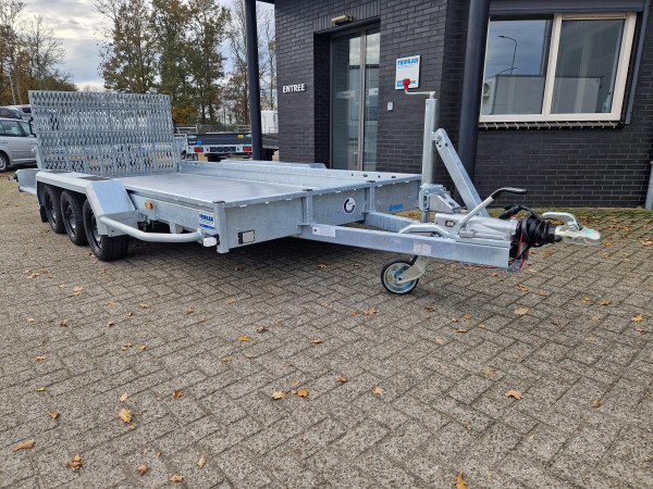 Indigo LF-3 Transporter 3500kg Parabool