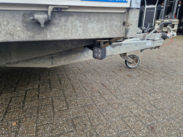 Hapert Aanhanger 600x200  Azure