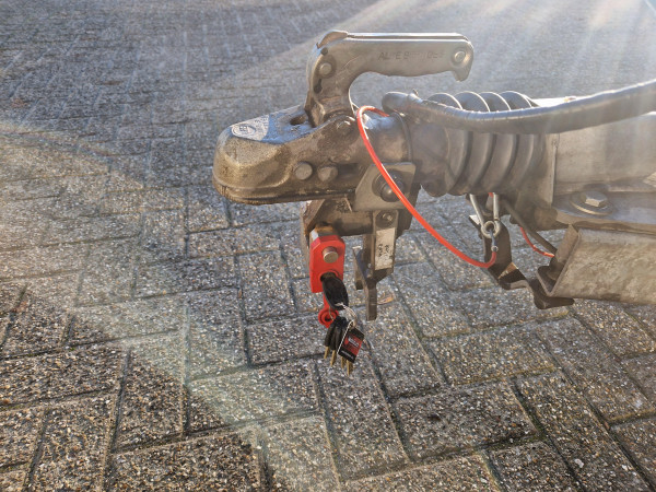 Hapert Aanhanger 335x180  Cobalt